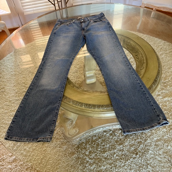 Levi's 515 Boot Cut Jeans Women's Size 10 Light Wash Denim Mid Rise - Picture 8 of 12